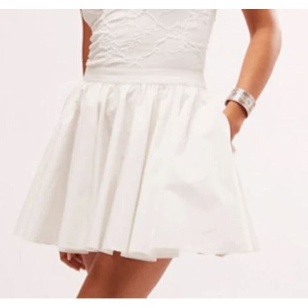 NEW Free People Women's Skirt Gai Optic White Mini Pleated Size Small Preppy